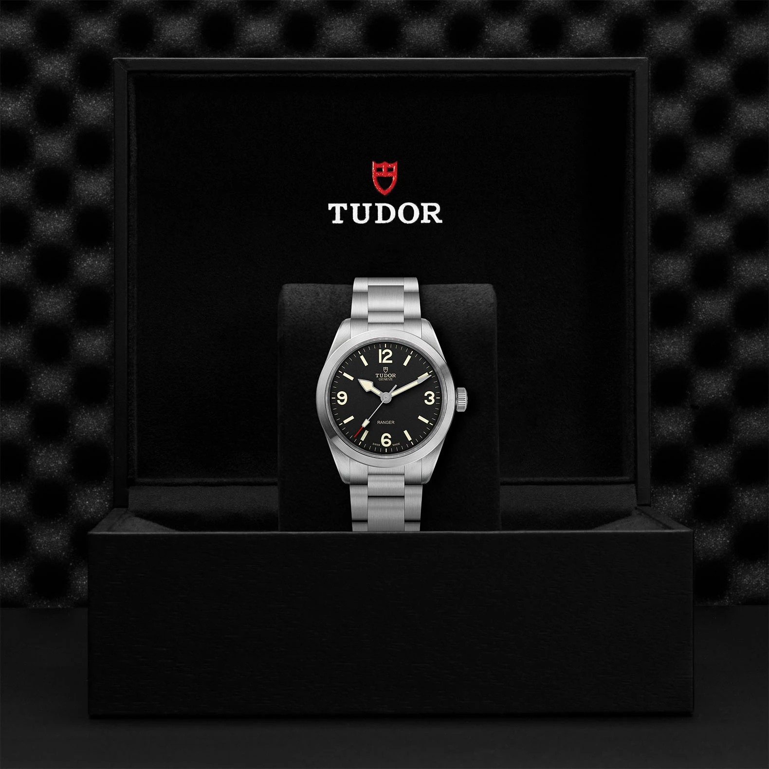 Montre TUDOR Ranger, boîtier en acier 39 mm, cadran noir